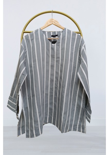 V Yaka Çizgili Gömlek Tunik