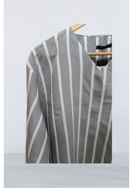 V Yaka Çizgili Gömlek Tunik fiyatları