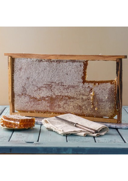 Kars Yüksek Rakım Petek Çiçek Balı Saf ve Yoğun Aromalı 1 kg fiyatları