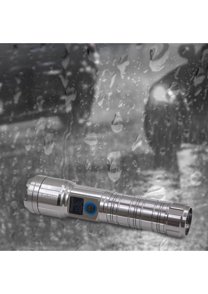 M06 Metal Kasa Uzun Menzil Profesyonel LED Fener 1800 Lümen 5000 Mah Zoom 4 Mod Dijital Ekranlı USB Şarjlı Fener Powerbank indirimleri