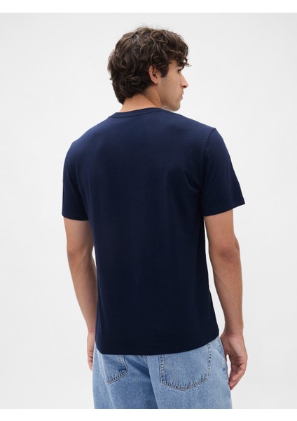 Erkek Lacivert Everyday Soft Gap Logo T-Shirt fırsatları