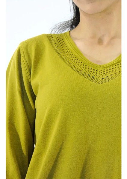 Yaka Ve Sırt Detaylı Triko Kazak fırsatları