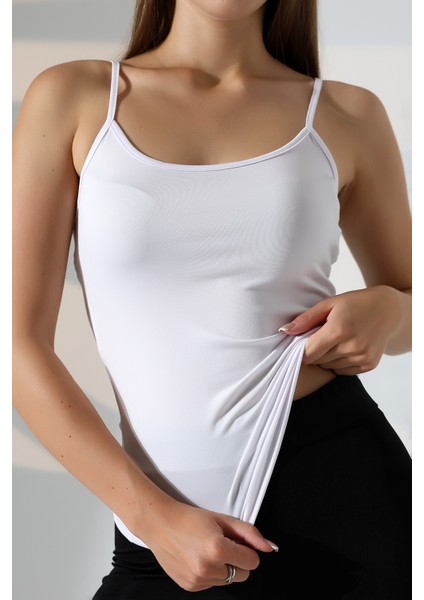 Slim Fit Dar Kesim Ince Askılı U Yaka Yumuşak Dokulu Basic Kadın Body Atlet 22001 Beyaz fiyatları