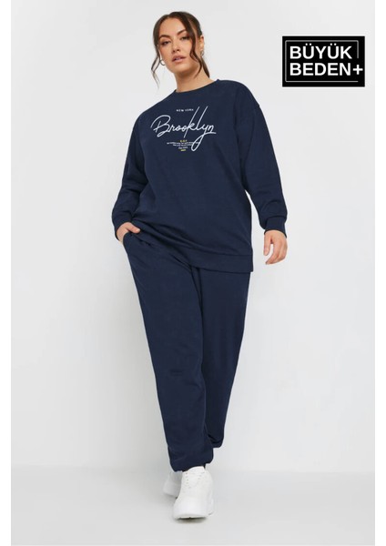 Kadın El Yazılı Brooklyn Baskılı Büyük Beden Ince Bisiklet Yaka Swatshırt SPR25BSWK59