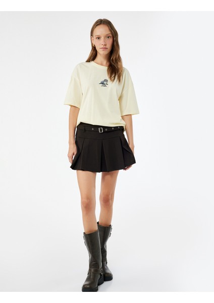 Kısa Kollu Bisiklet Yaka Nakışlı Oversize Tişört