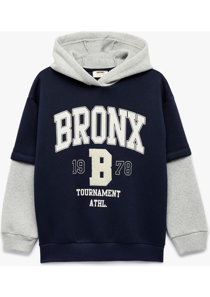 Kapşonlu Uzun Çıkma Kollu Şardonlu Oversize Kolej Baskılı Sweatshirt