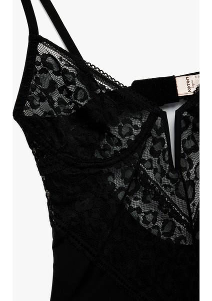 V Yaka Ince Askılı Transparan Dantelli Bodysuit modelleri