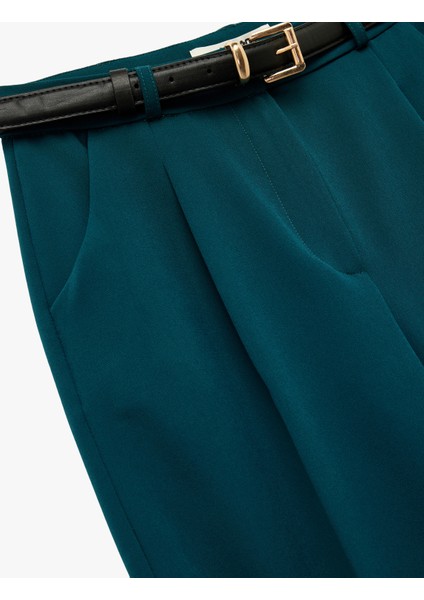Regular Fit Cepli Kemer Detaylı Havuç Pantolon modelleri