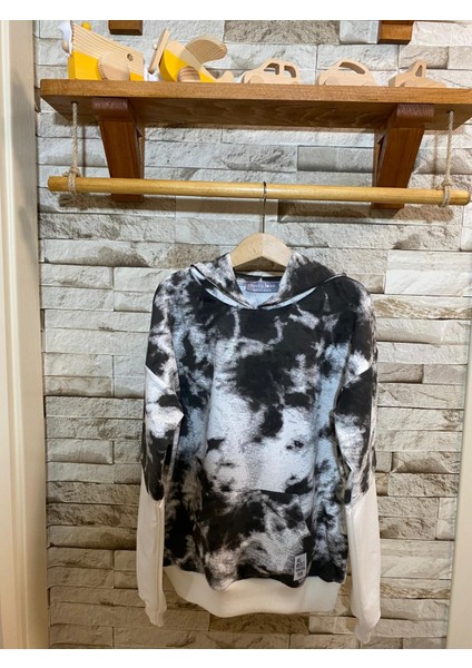 Aysbebe Batik Desenli Kapşonlu Sweat Unısex fiyatları