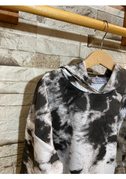 Aysbebe Batik Desenli Kapşonlu Sweat Unısex modelleri