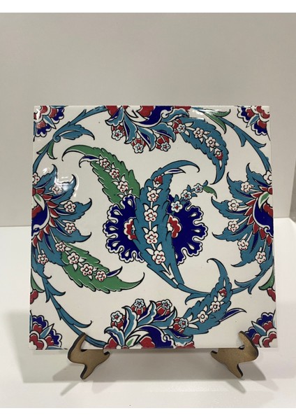 20x20 Cm AC 1 Hançer Yaprak Çerçeveli Kütahya Çini Pano modelleri