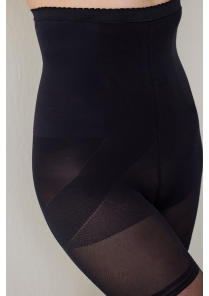 Body Control Siyah Külotlu Çorap indirimleri