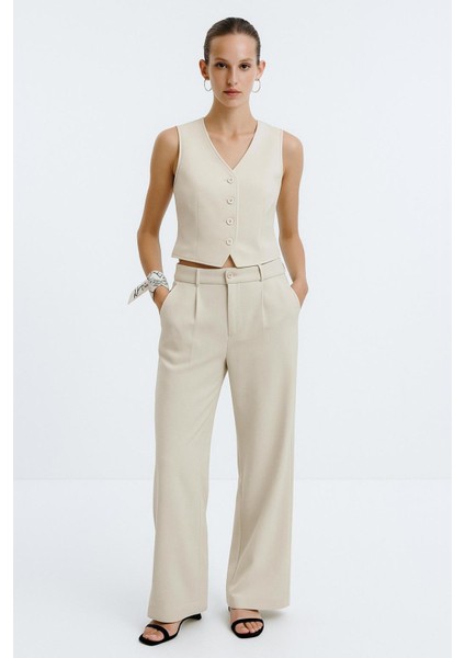 Jakarlı V Yakalı Yelek & Yüksek Bel Düz Paça Pantolon Takım