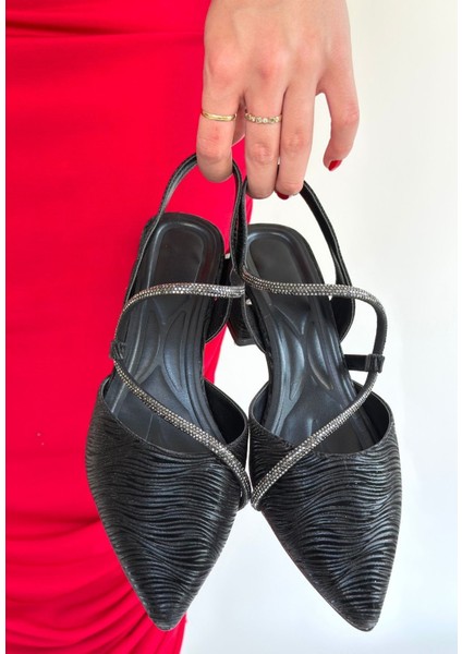 Siyah Simli Kadın Topuklu Ayakkabı fiyatları