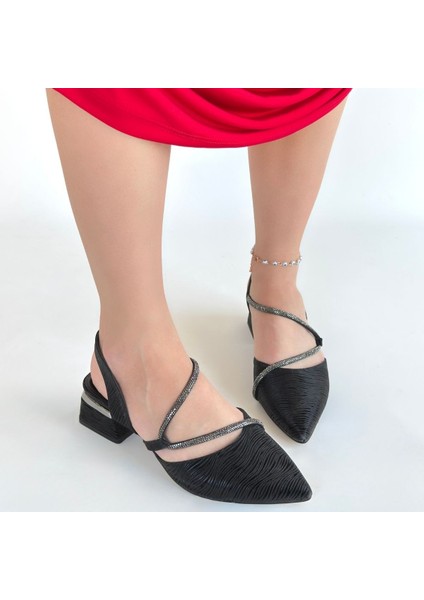 Siyah Simli Kadın Topuklu Ayakkabı fırsatları