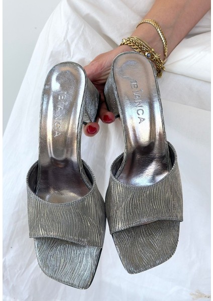 Platin Simli Kadın Topuklu Terlik fiyatları