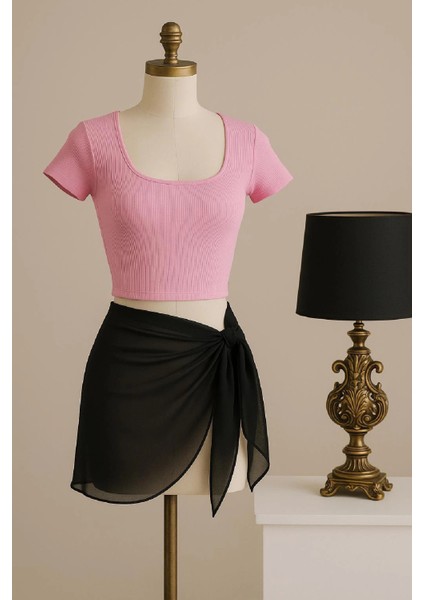 Kadın Pembe Yarım Kol Crop ve Siyah Pareo 2'li Set