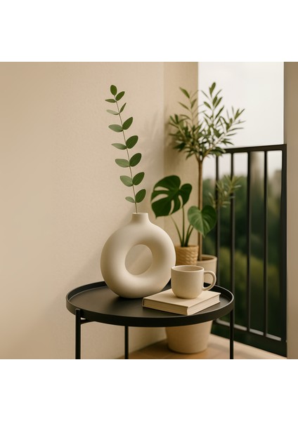 Nordic Tarzı Soyut Halkalı Vazo – Modern Dekoratif Obje