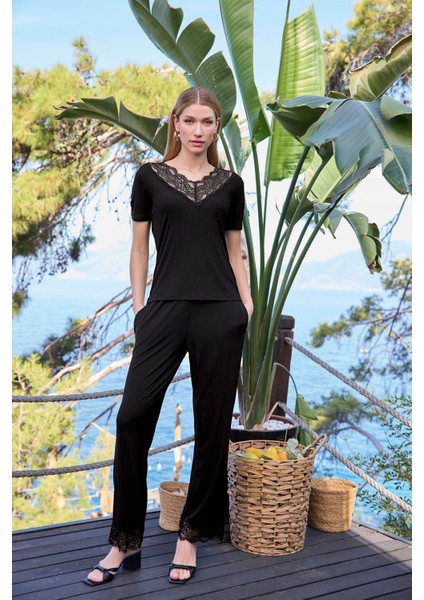 Kadın Kısa Kollu Dantelli V Yaka Pijama Takımı 25063 fırsatları