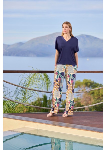 Kadın Çiçek ve Yaprak Desenli Kısa Kollu V Yaka Pijama Takımı 25087 fiyatları