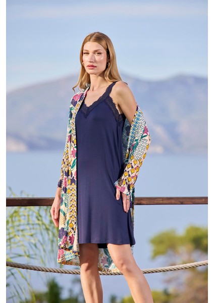 Kadın Çiçek ve Yaprak Desenli Dantelli ve Dekolteli Sabahlık Takımı 25086