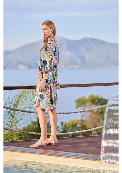 Kadın Çiçek ve Yaprak Desenli Dantelli ve Dekolteli Sabahlık Takımı 25086 fırsatları