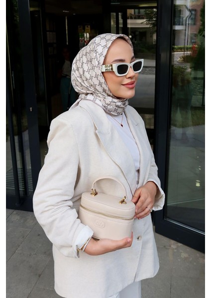 Kum Petek Desen Twill Ipek Eşarp