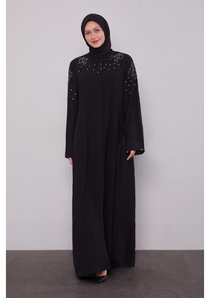 Siyah Cicek Islemeli Taslı Ferace