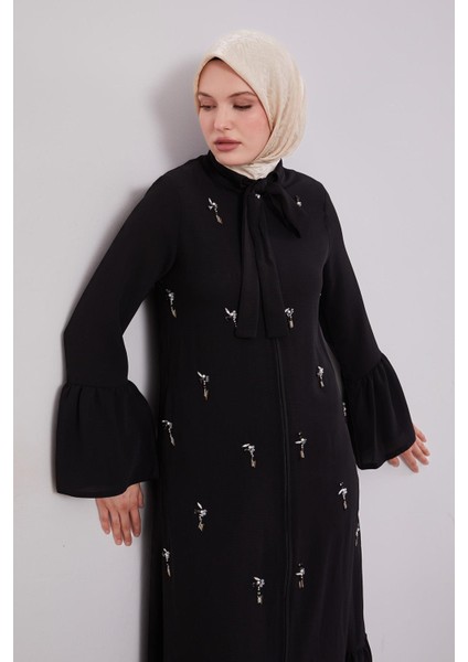 Siyah Fular Detaylı Işlemeli Ferace modelleri