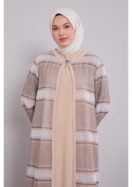 Bej Dantel Elbiseli Ferace fırsatları