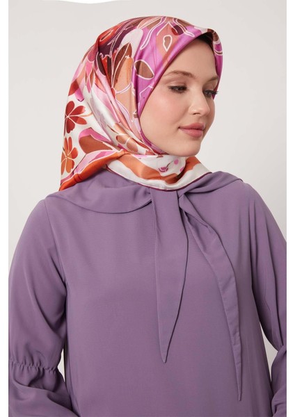 Pembe Karışık Çiçek Desen Twill Ipek Eşarp fırsatları