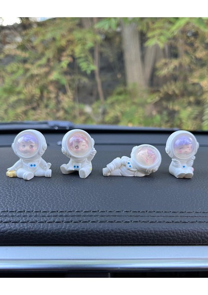 Sevimli Astronotlar Araba Içi Torpido Üstü Biblo Aksesuar Torpido Süsü 4 Adet Sevgiliye Hediye modelleri