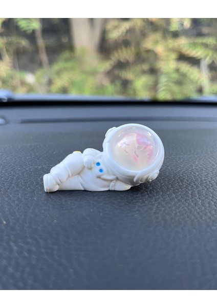 Sevimli Astronotlar Araba Içi Torpido Üstü Biblo Aksesuar Torpido Süsü 4 Adet Sevgiliye Hediye indirimleri