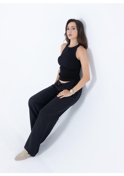 Fitilli Regular Fit Normal Kalıp Siyah Bisiklet Yaka Sıfır Kol Pamuklu Kadın Atlet