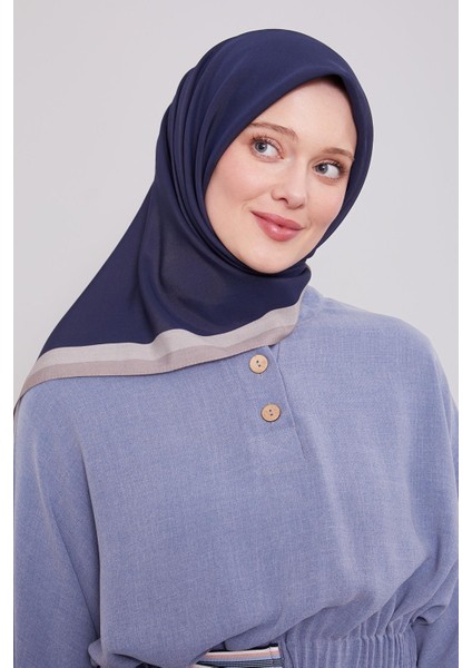 Lacivert Kenar Şerit Aura Eşarp modelleri