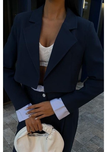 Garni Detaylı Crop Ceketli Takım 10075