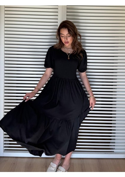 Kadın Kısa Kollu Yakası Açık Katlı Bürümcük Balon Elbise