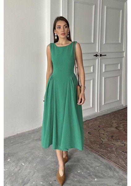Yeşil Yanları Büzgülü Midi Boy Keten Elbise fırsatları