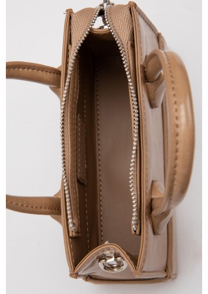 Haki Ayarlanabilir Kilit Detaylı El Çantası modelleri