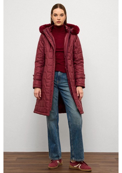 Çıkabilir Kürklü Kapüşonlu Fermuar Kapamalı Kapitone Mont Bordo 6779