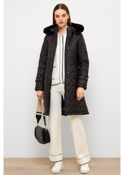 Çıkabilir Kürklü Kapüşonlu Fermuar Kapamalı Kapitone Mont Siyah 6779 fiyatları