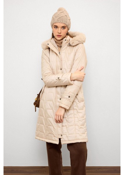 Çıkabilir Kürklü Kapüşonlu Fermuar Kapamalı Kapitone Mont Taş 6779 fırsatları