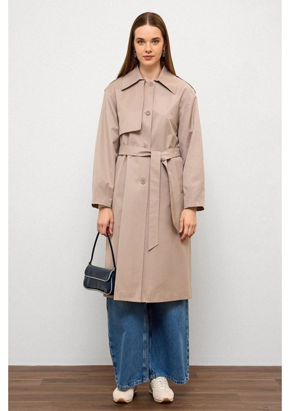 Punto Dikiş Detaylı Rahat Kalıp Su Itici Özellikli Trençkot Taş 6769