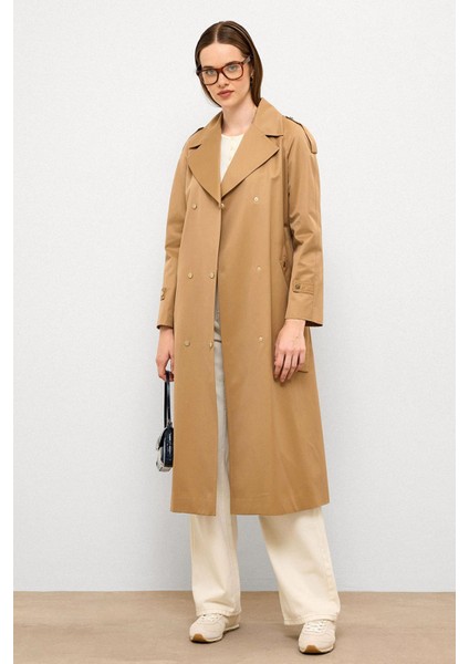 Pelerin ve Apolet Detaylı Çıt Çıt Kapamalı Su Itici Özellikli Trençkot K. Kamel 6709