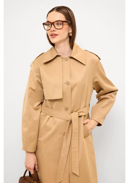 Punto Dikiş Detaylı Rahat Kalıp Su Itici Özellikli Trençkot Kamel 6769 modelleri