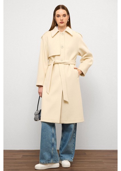 Gömlek Yaka Punto Dikiş Detaylı Premium Kaban Ekru 3125 fırsatları