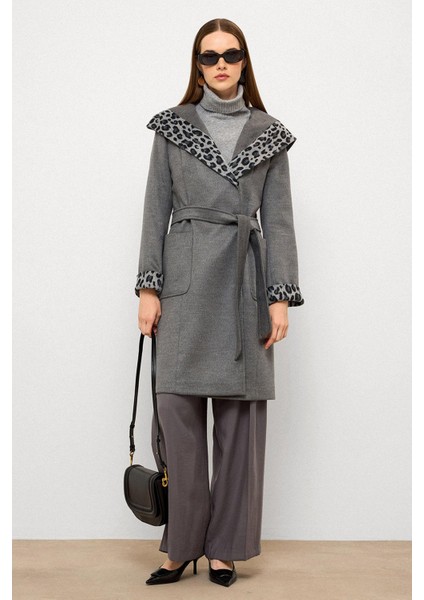 Kapüşonlu Leopar Desen Garnili Torba Cepli Kaban Koyu Gri 3123 modelleri