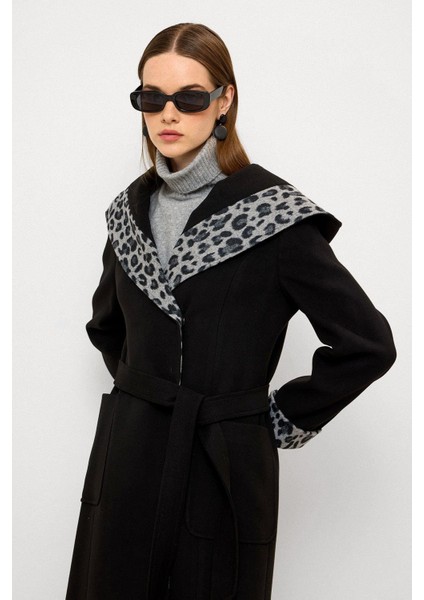 Kapüşonlu Leopar Desen Garnili Torba Cepli Kaban Siyah 3123 modelleri