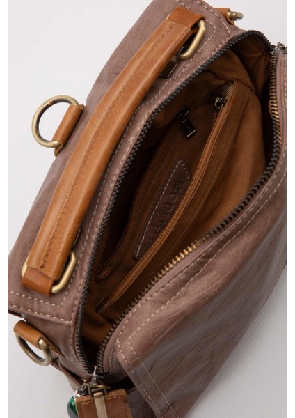 Camel Çapraz Fermuar Detaylı Sırt Çantası modelleri