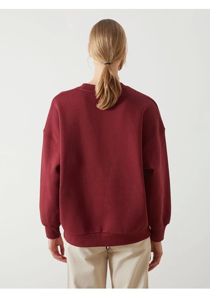 Lcw Vision Bordo Bisiklet Yaka Nakışlı Oversize Kadın Kalın Sweatshirt fırsatları